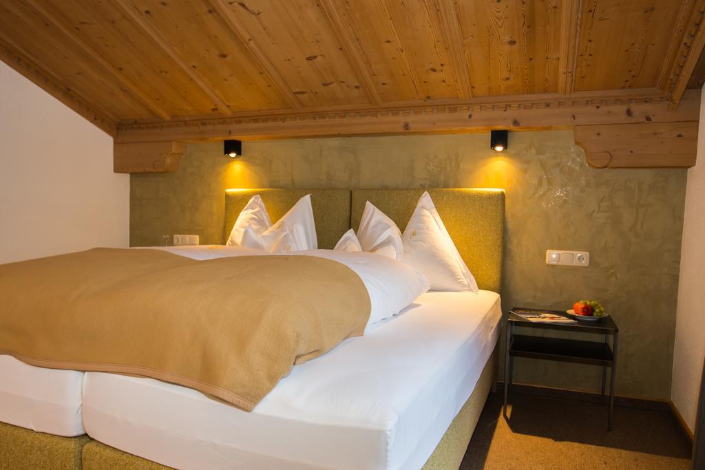 Chalet Brunnenhof Sankt Anton am Arlberg Exterior photo
